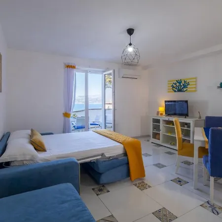 Apartment My F Capri